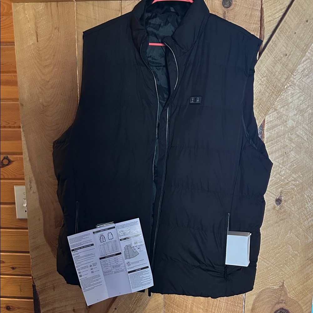 Men's Black Puffer Vest